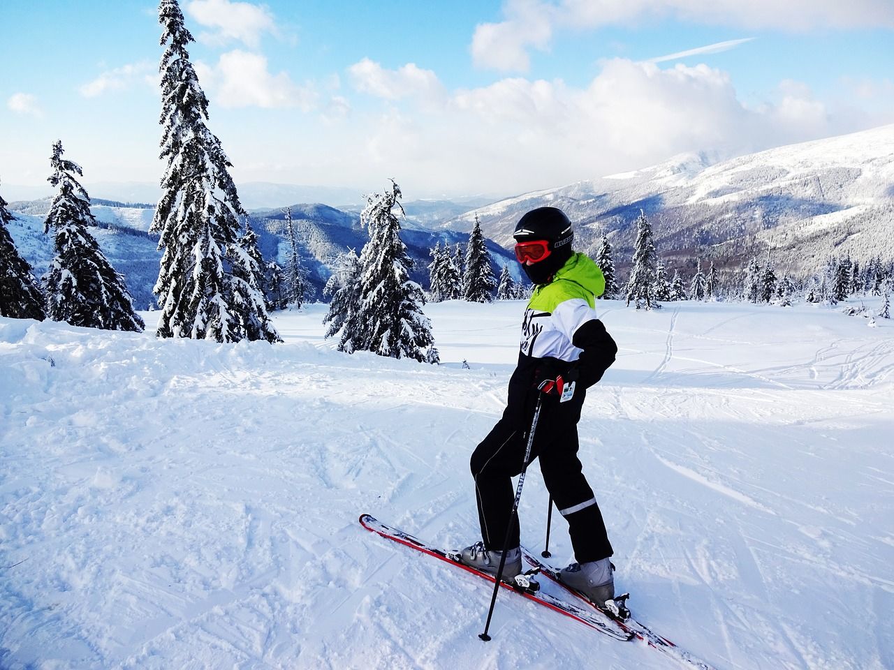Podstawy jazdy na nartach – co trzeba wiedzieć?