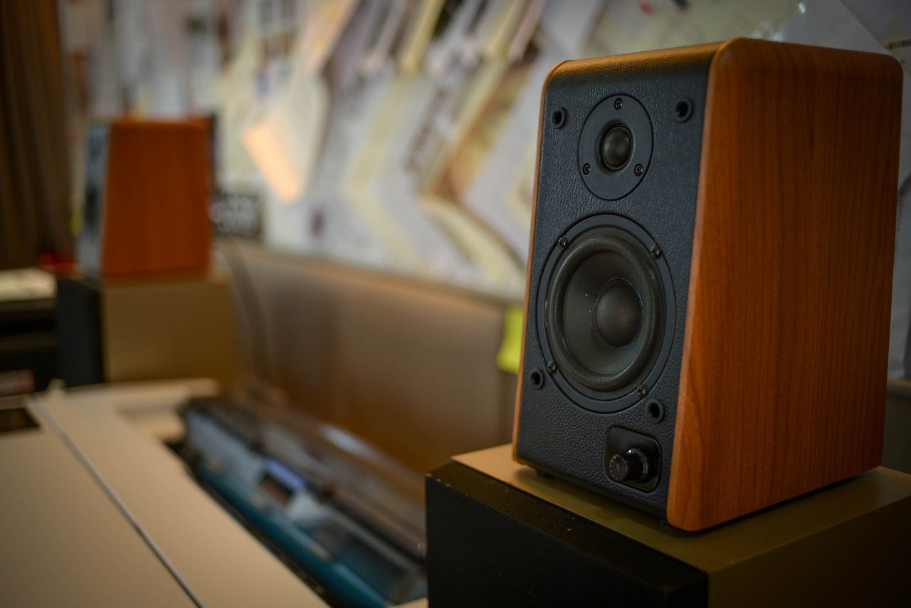 Jak wzmocnić i polepszyć jakość dźwięku ze swojego domowego sprzętu audio?