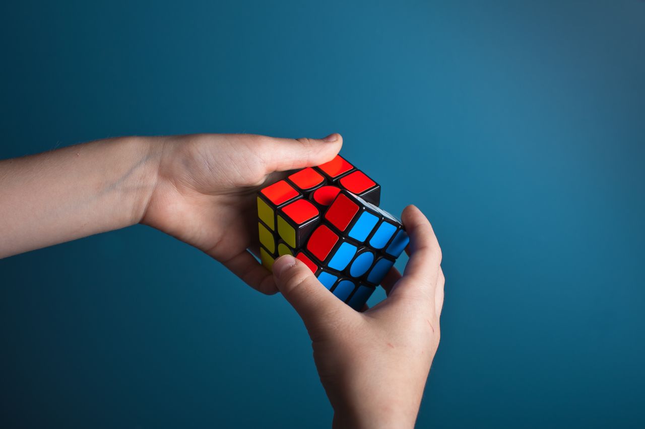 Ułożenie kostki Rubika w 20 ruchach – czy to możliwe?