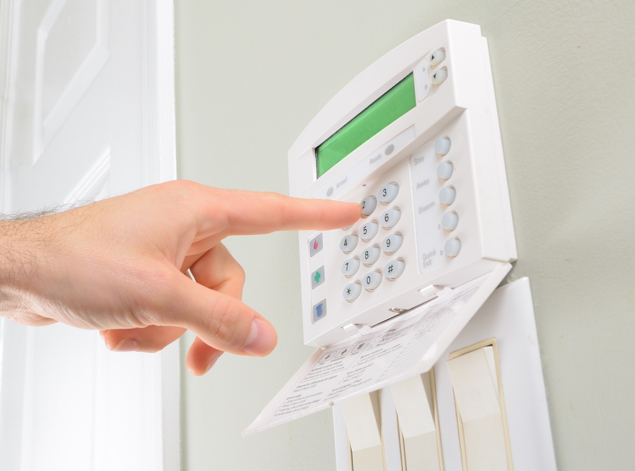 Systemy alarmowe – dlaczego warto je posiadać w swoim domu?